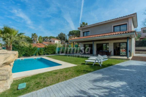 Oasis House